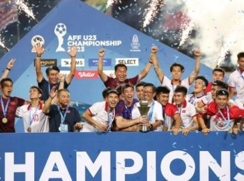 U23 Việt Nam săn hat-trick vô địch ở thánh địa của Indonesia