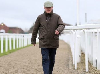 Giải đua ngựa Gold Cup vinh danh Willie Mullins