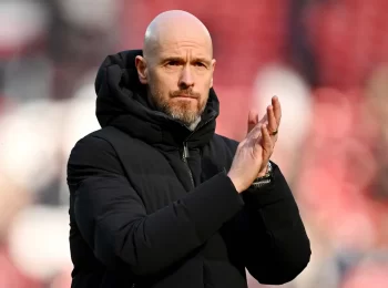 Gary Neville rất muốn Erik Ten Hag ở lại MU thêm 1 năm