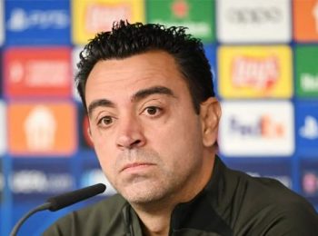 Xavi kêu gọi CĐV Barca nên làm hành động này?