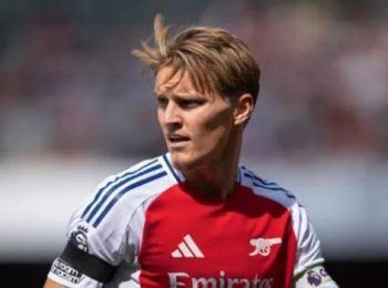 HLV Na Uy triệu tập Martin Odegaard lên tuyển dù đang gặp chấn thương