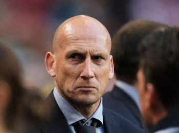 Jaap Stam gửi lời khuyên cho MU