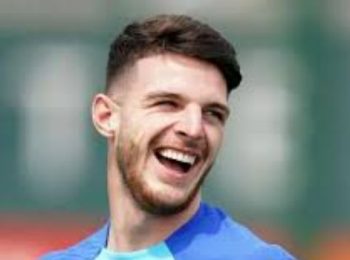 Jamie Carragher dành hết lời vàng ngọc cho Declan Rice