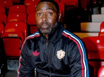Andy Cole chỉ ra cầu thủ tệ nhất ở các buổi tập MU