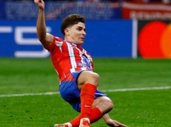 UEFA lên tiếng về quả luân lưu tranh cãi của Julian Alvarez
