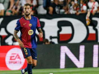 Inigo Martinez lên tiếng nói về quyết định rời Barcelona