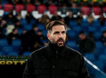 Petit khuyên Cesc Fàbregas không nên gia nhập Chelsea