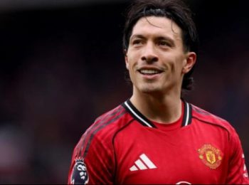 Lisandro Martínez để ngỏ khả năng trở lại quê nhà Argentina.