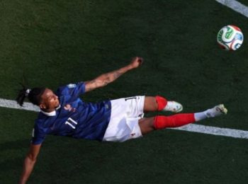 Michael Olise trở thành bài toán khó của Bayern Munich