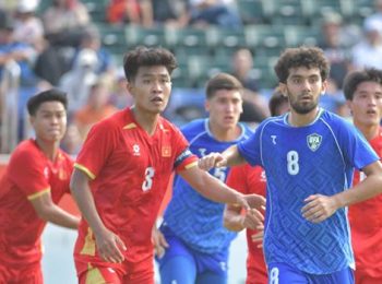 HLV Uzbekistan khen U23 Việt Nam sau chiến thắng 2-0 tại ASIAD 20